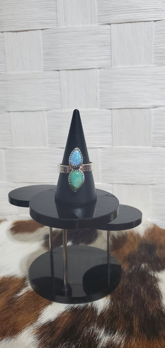 939 Aurora Opal and Turquoise Sz 8 Adjustable