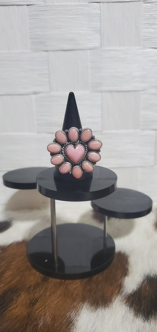 975 Pink Conch Heart Cluster Sz 8 Adjustable