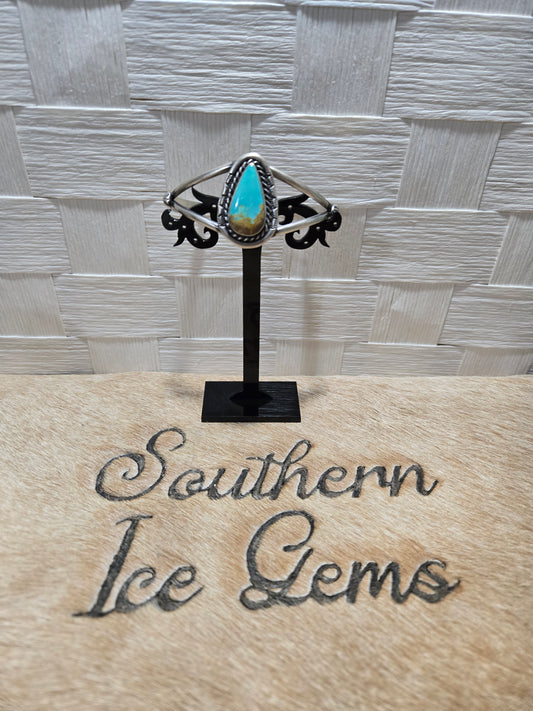42 Native Artist Stamped AL Kingman Turquoise Cuff sz 7.25
